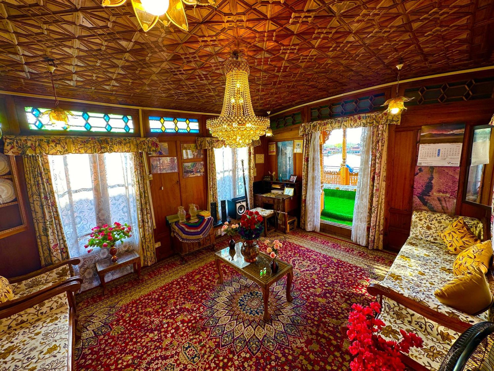 Lake Palace Group Of House Boats Srīnagar Exteriör bild