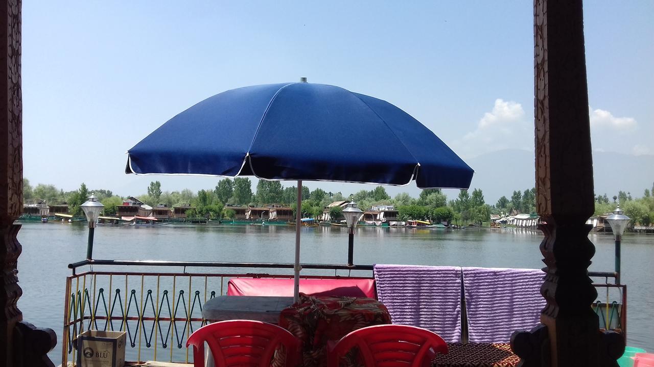 Lake Palace Group Of House Boats Srīnagar Exteriör bild